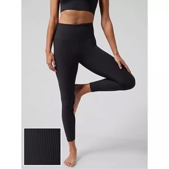 Athleta Chaturanga High Rise 7/8 Length Leggings Tights Black Compression Meduim - Picture 2 of 11